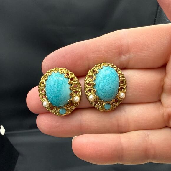 VTG West Germany Clipon Earrings Hubbell Glass Faux Turquoise Gold Tone Filigree - Picture 6 of 8
